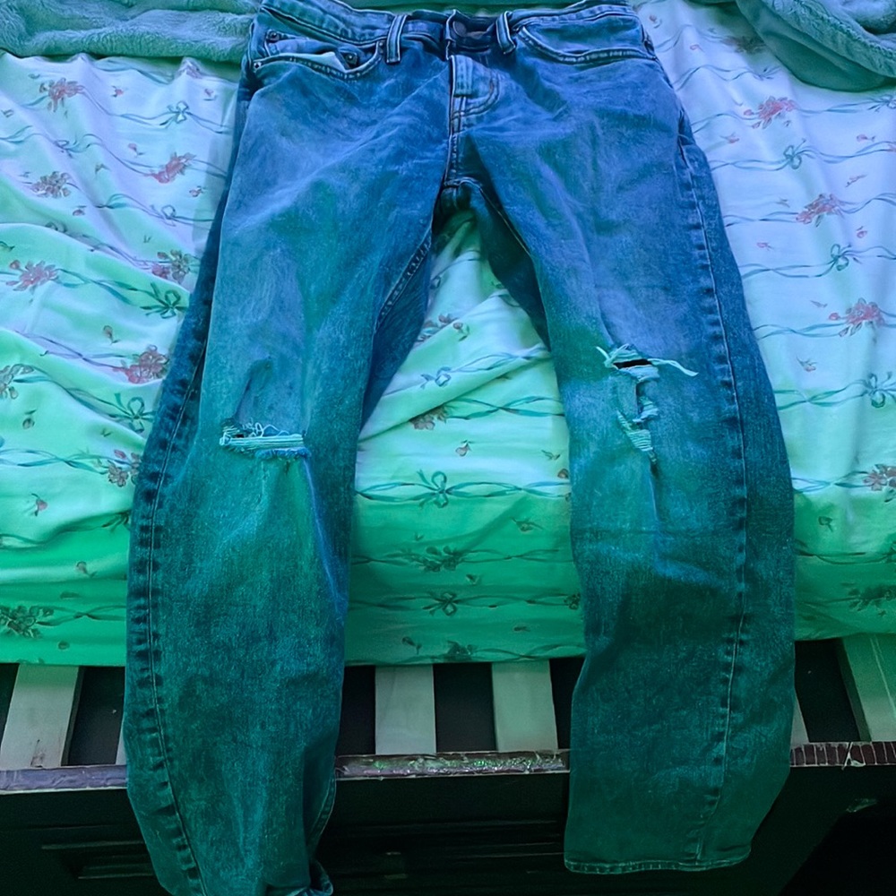 Ripped jeans